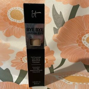 It Cosmetics Bye Bye Under Eye Concealer